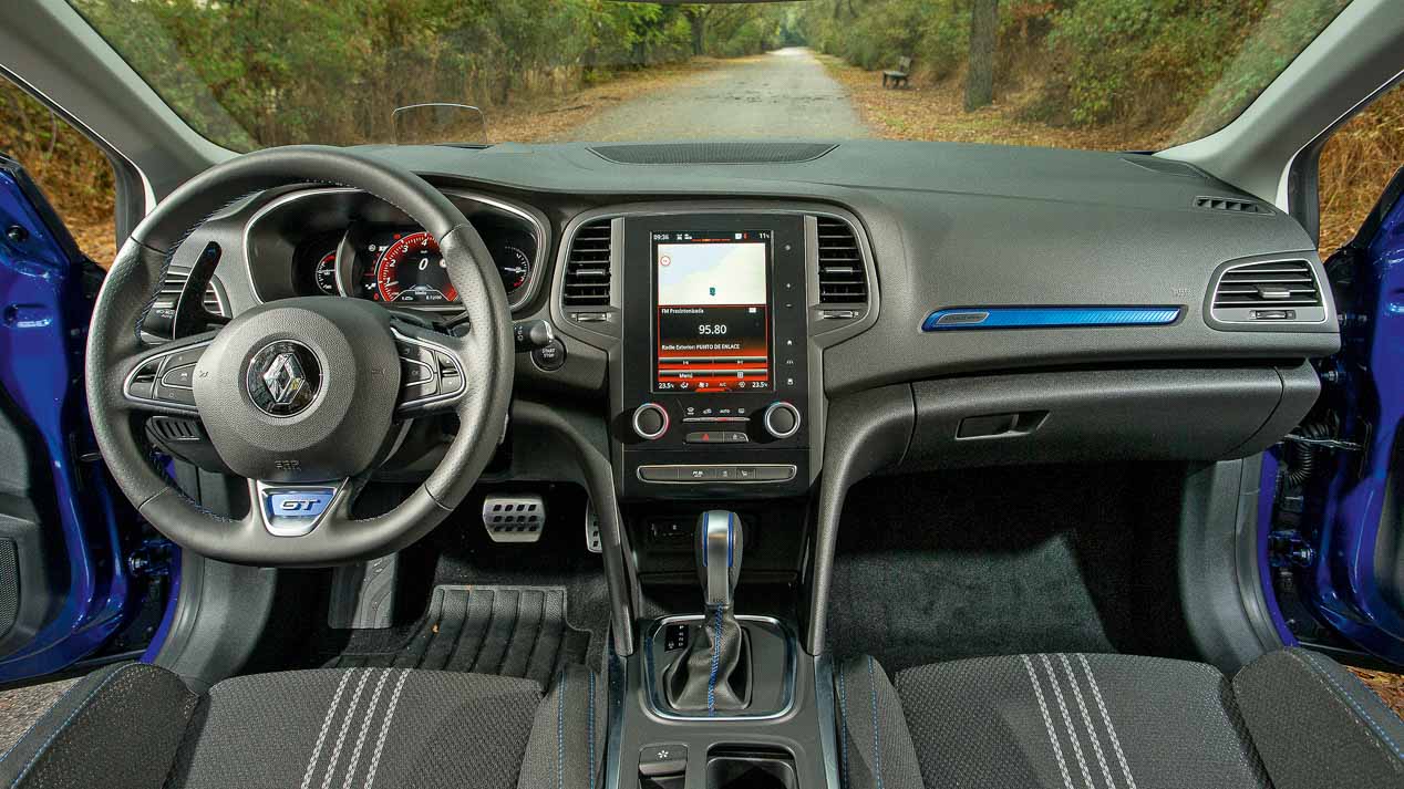 ¿Cuál es el compacto con más espacio y maletero? Medimos hasta 19 coches