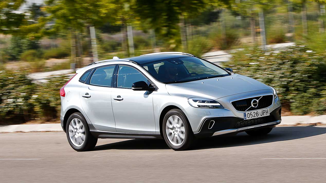 ¿Cuál es el compacto con más espacio y maletero? Medimos hasta 19 coches