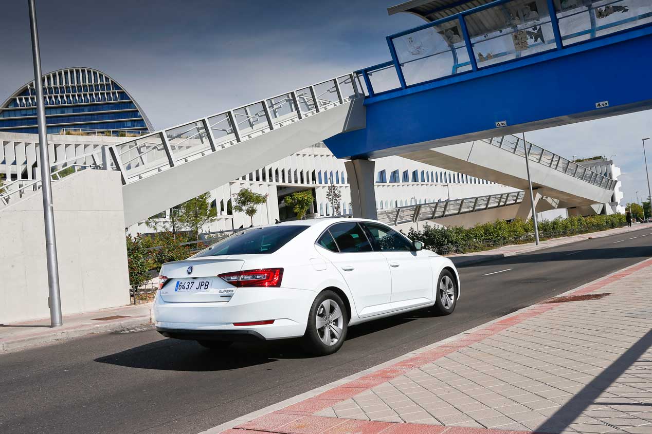 Los planes de futuro de Skoda: un Superb PHEV en 2019 y un coche eléctrico en 2020