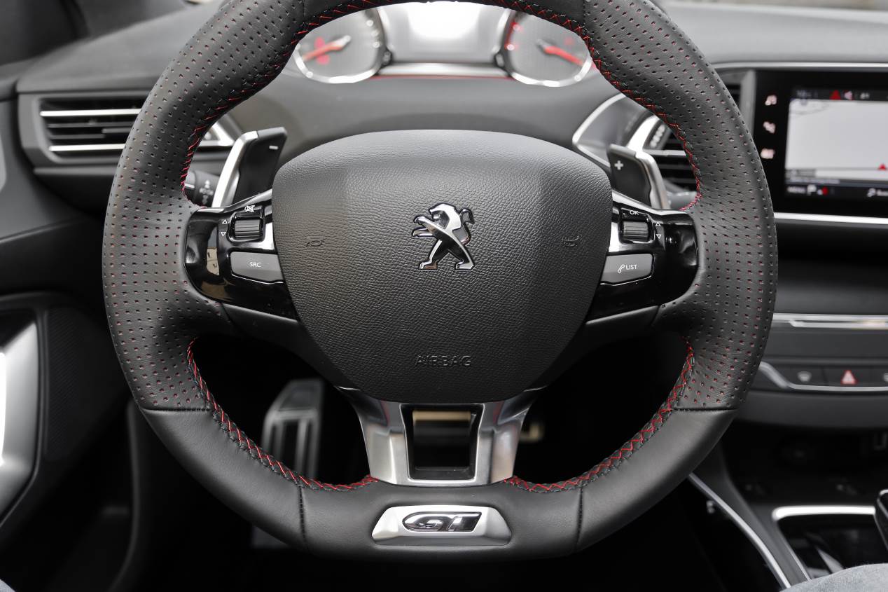 Peugeot 308 2.0 BlueHDI EAT8: primeras impresiones