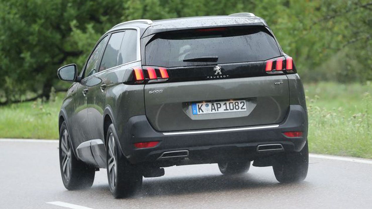 Renault Koleos, Skoda Kodiaq, Peugeot 5008 y Mazda CX-5: ¿cuál es mejor SUV?