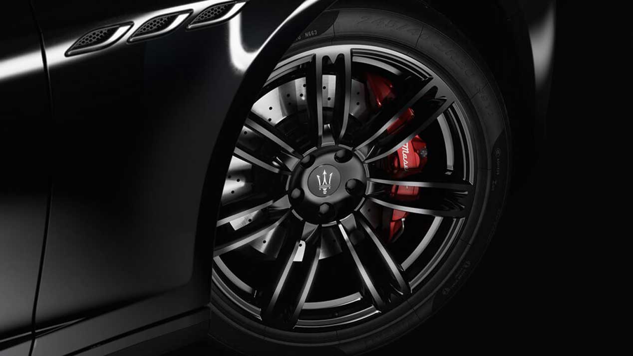 Maserati presenta su acabado Nerissimo para el Levante, el Ghibli y el Quattroporte