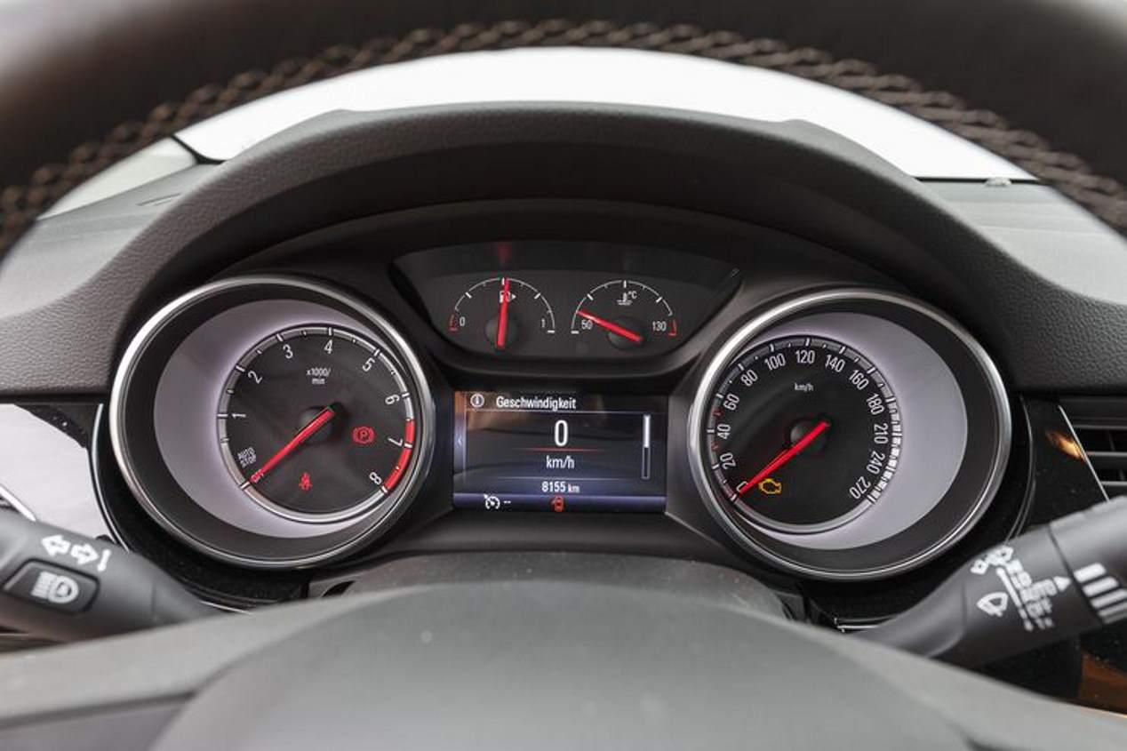 Comparativa: Peugeot 308 PureTech, VW Golf TSI, Hyundai i30 T-GDI y Opel Astra Turbo