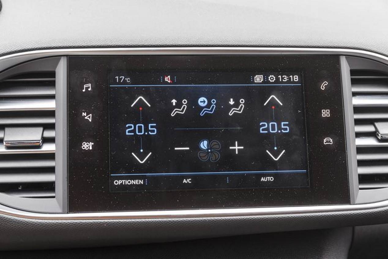 Comparativa: Peugeot 308 PureTech, VW Golf TSI, Hyundai i30 T-GDI y Opel Astra Turbo
