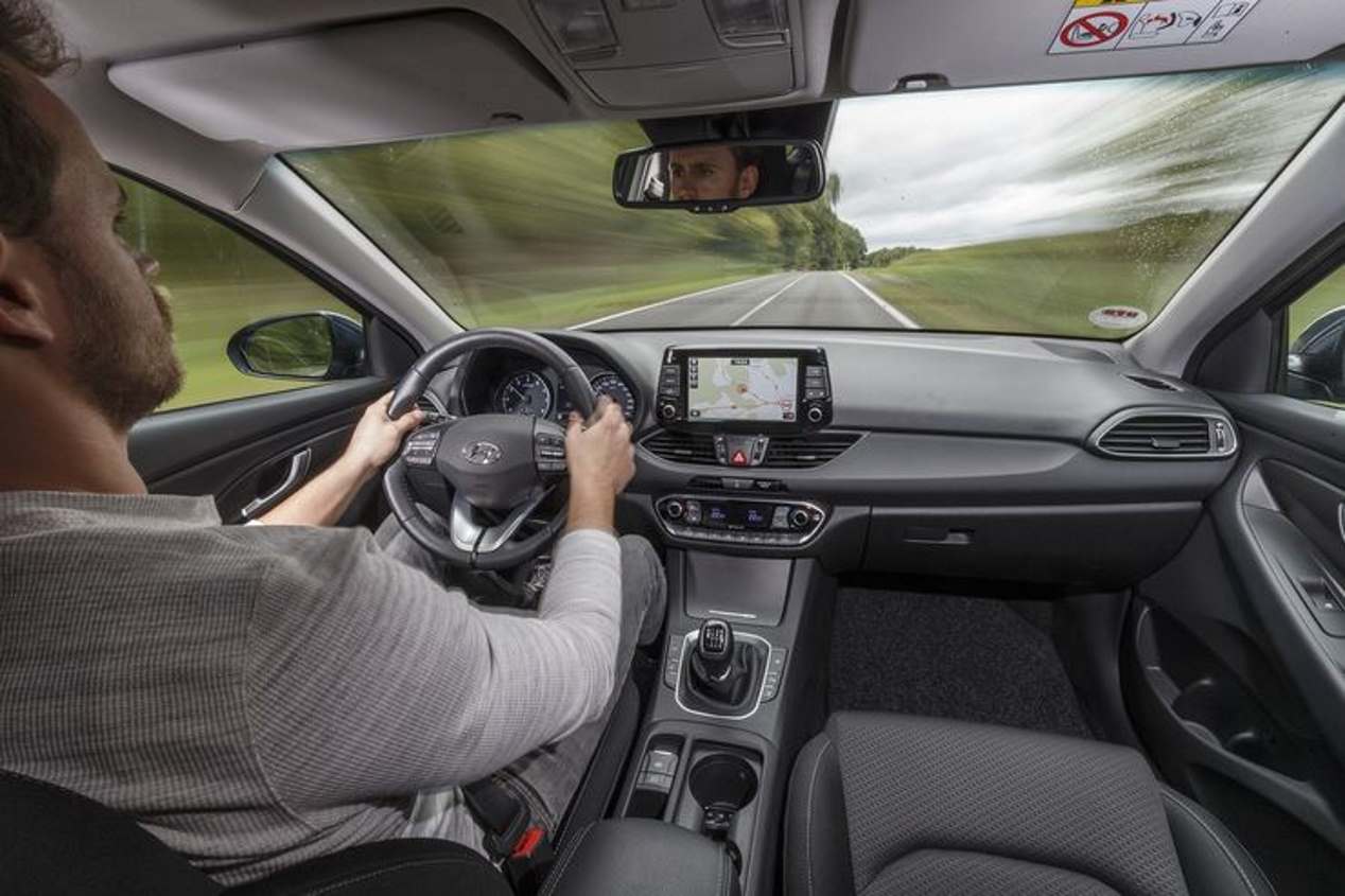 Comparativa: Peugeot 308 PureTech, VW Golf TSI, Hyundai i30 T-GDI y Opel Astra Turbo