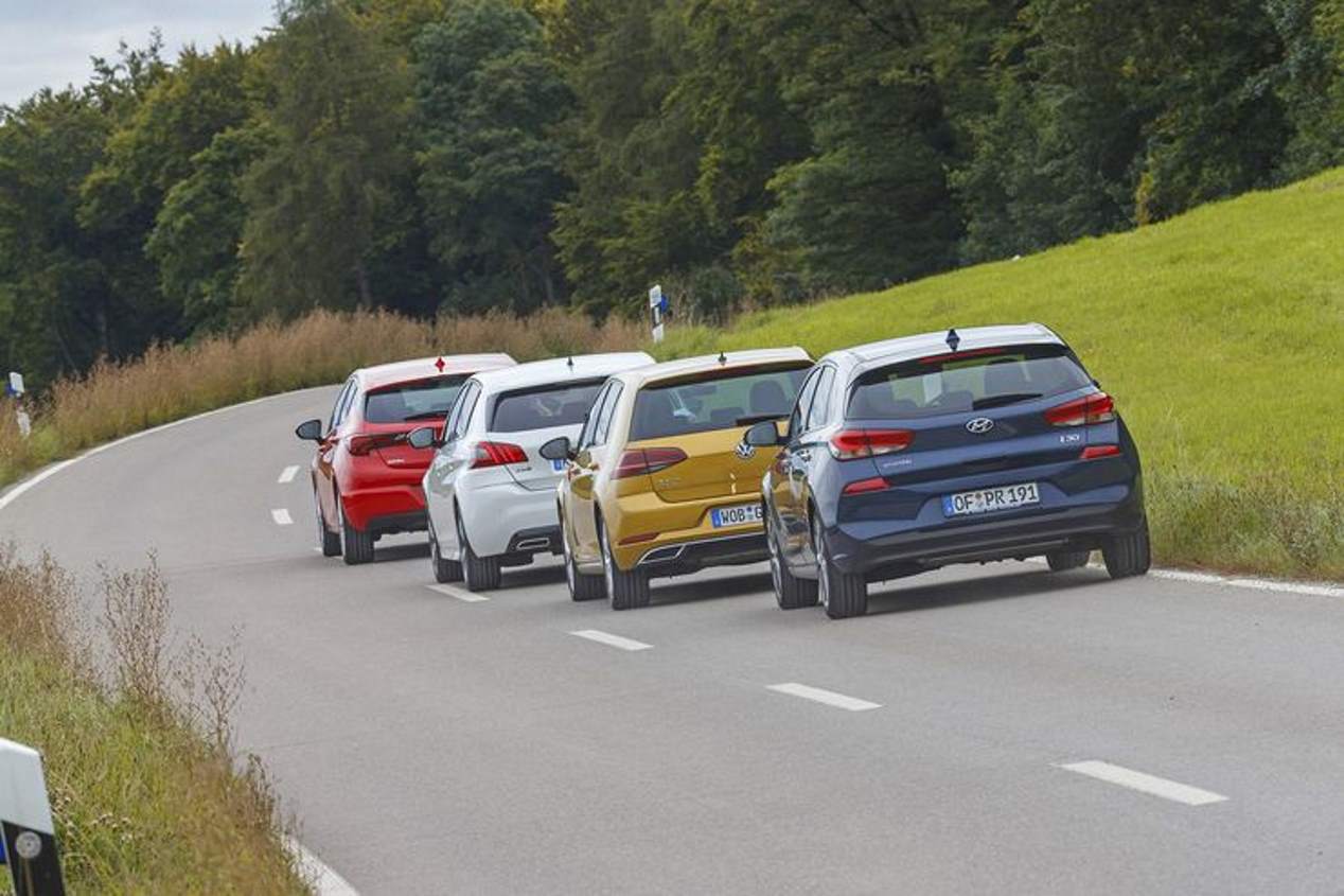 Comparativa: Peugeot 308 PureTech, VW Golf TSI, Hyundai i30 T-GDI y Opel Astra Turbo