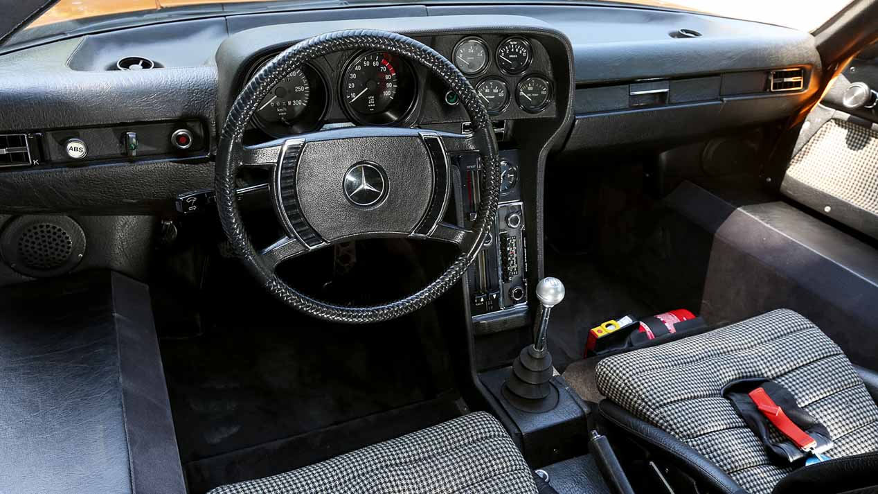 Comparativa de clásicos: BMW M1, Mercedes C111 y Porsche 911 Carrera RS