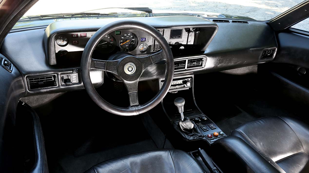 Comparativa de clásicos: BMW M1, Mercedes C111 y Porsche 911 Carrera RS