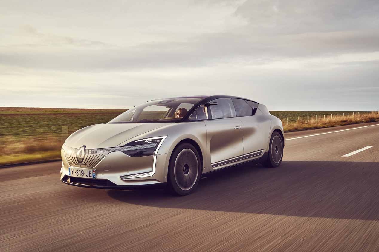 Probamos el Renault Symbioz de conducción autónoma: con cascos y sin manos