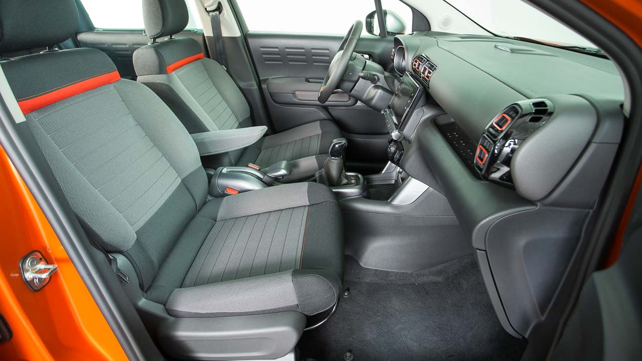 Comparativa de SUV utilitarios: Seat Arona, Citroën C3 Aircross, Kia Stonic, Hyundai Kona y Opel Crossland X