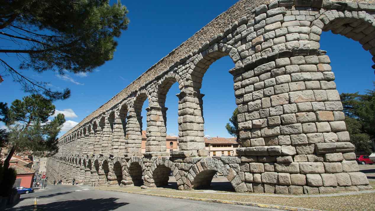 Seat 124 Sport: de ruta por la Sierra de Guadarrama y Segovia