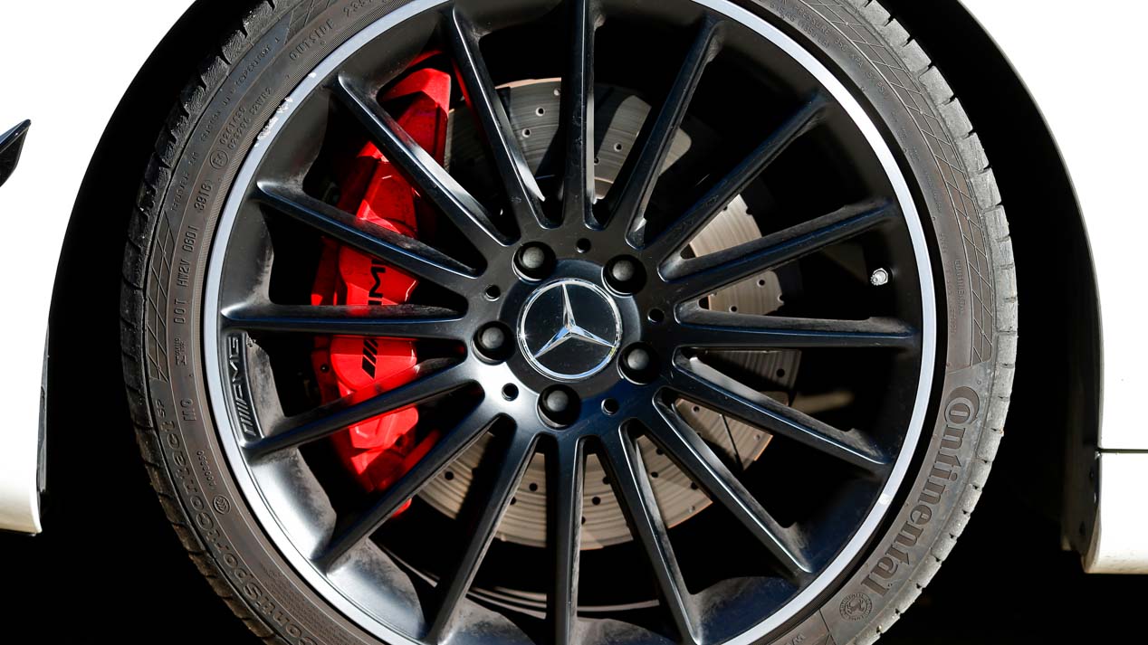 Comparativa entre Audi RS 3 Sedán y el Mercedes-AMG CLA 45