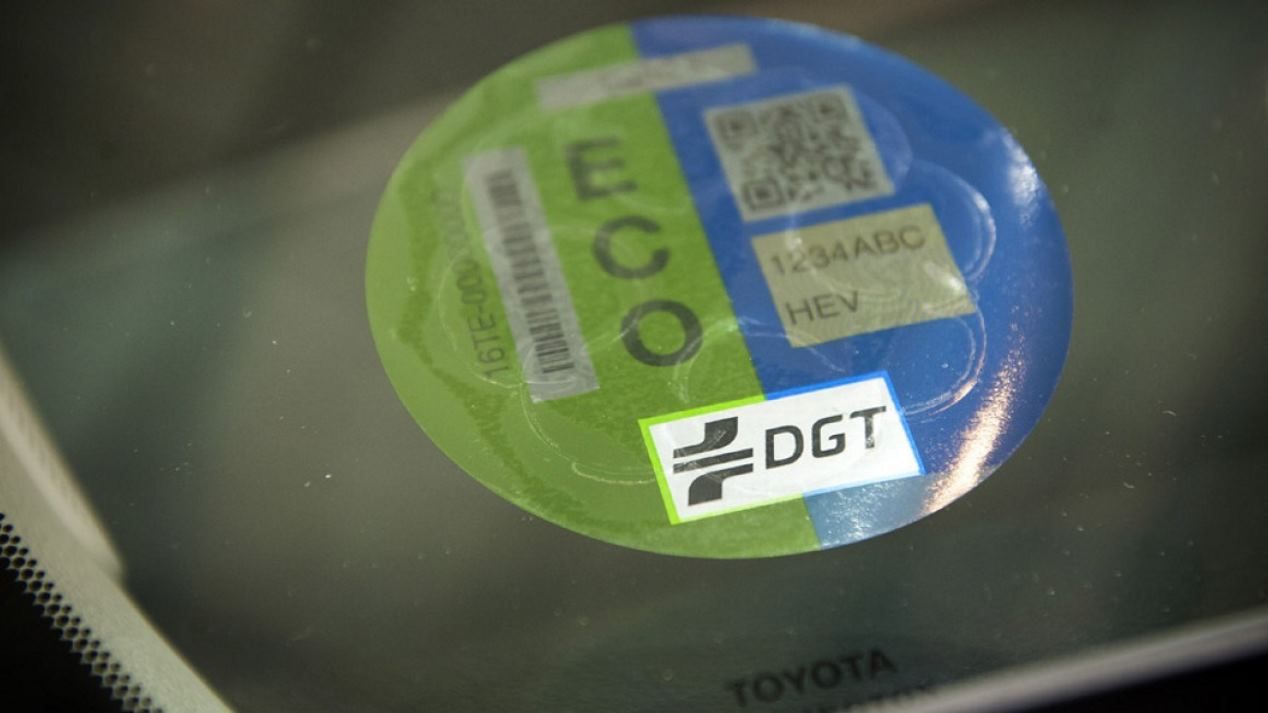 Las etiquetas de la DGT... y las que nunca se atreverá a sacar