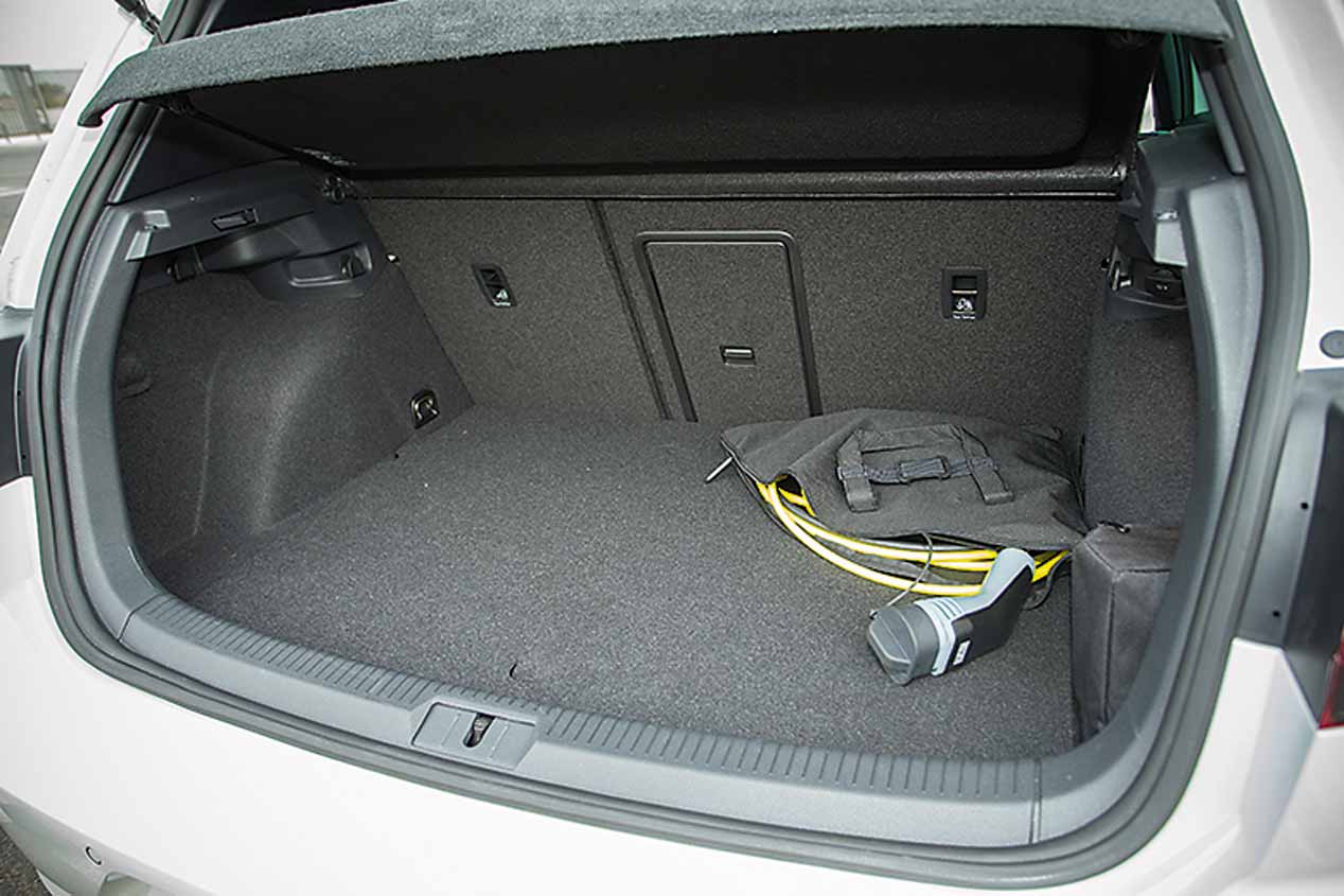 A prueba los Audi A3 e-tron, Mini Countryman S E y VW Golf GTE