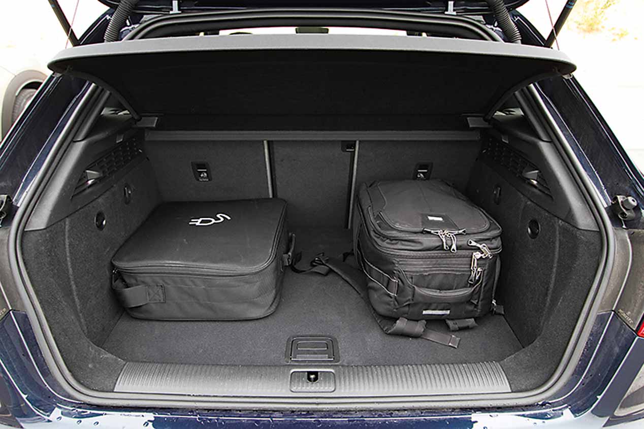 A prueba los Audi A3 e-tron, Mini Countryman S E y VW Golf GTE