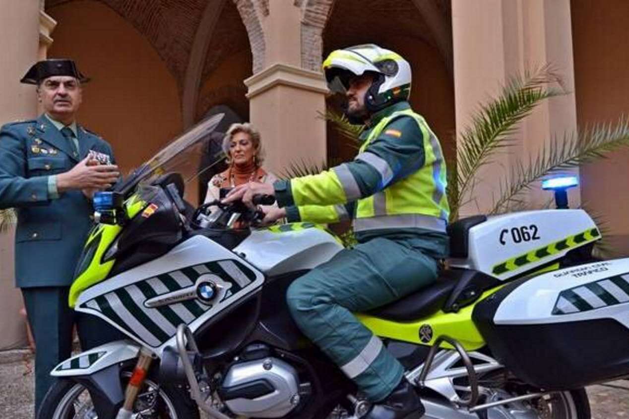 Las nuevas motos con radares portátiles de la Guardia Civil