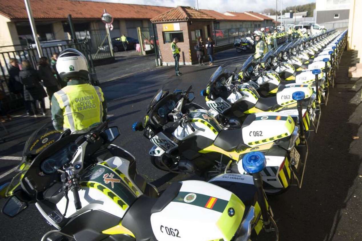 Las nuevas motos con radares portátiles de la Guardia Civil