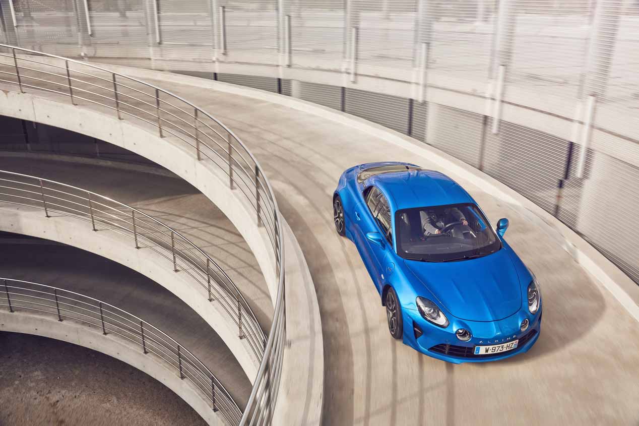 Alpine A110: las mejores fotos y vídeo del nuevo deportivo francés