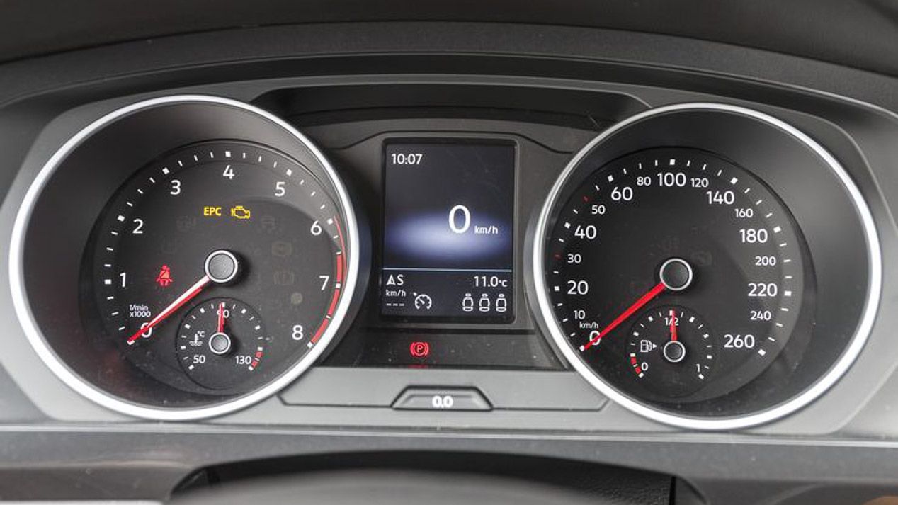 Comparativa SUV: Skoda Karoq TSI vs Nissan Qashqai DIG-T vs VW Tiguan TSI