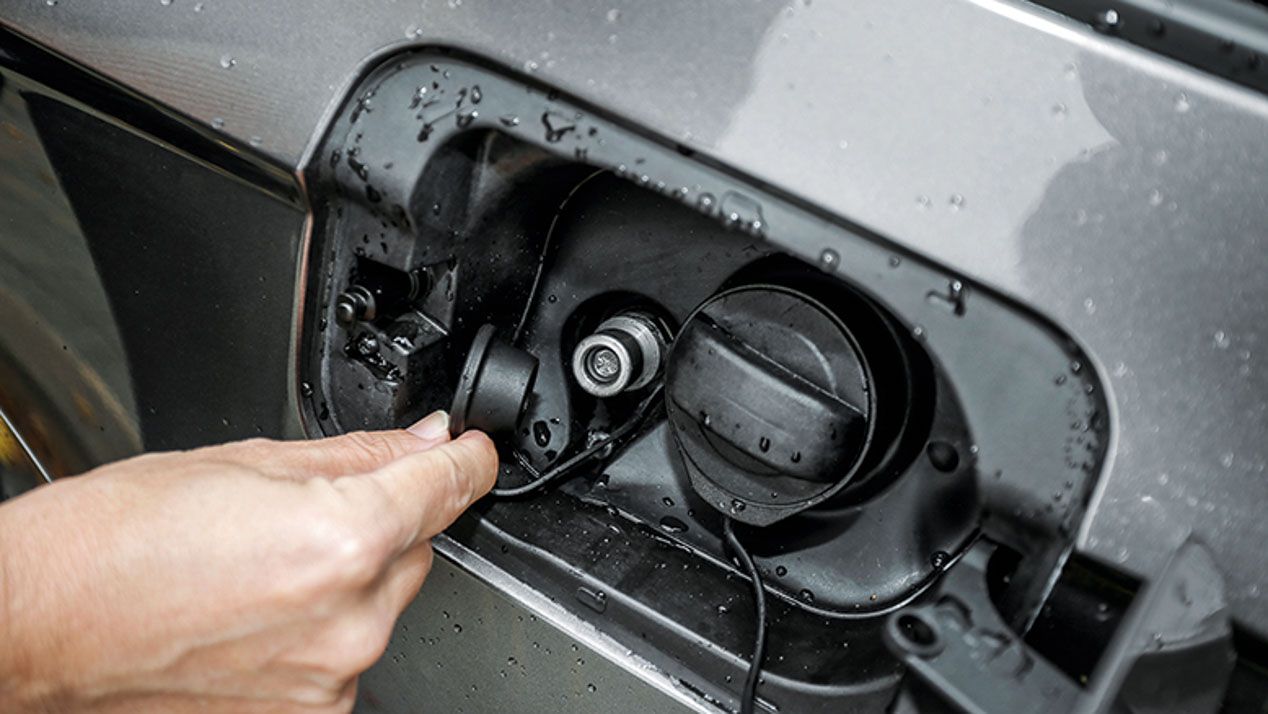 Todo sobre los coches de gas: guía de compra, sus ventajas, cómo funcionan…