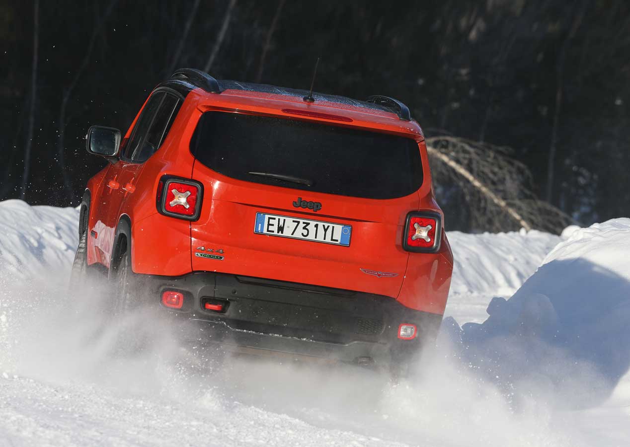 Circula seguro en nieve con los siguientes consejos
