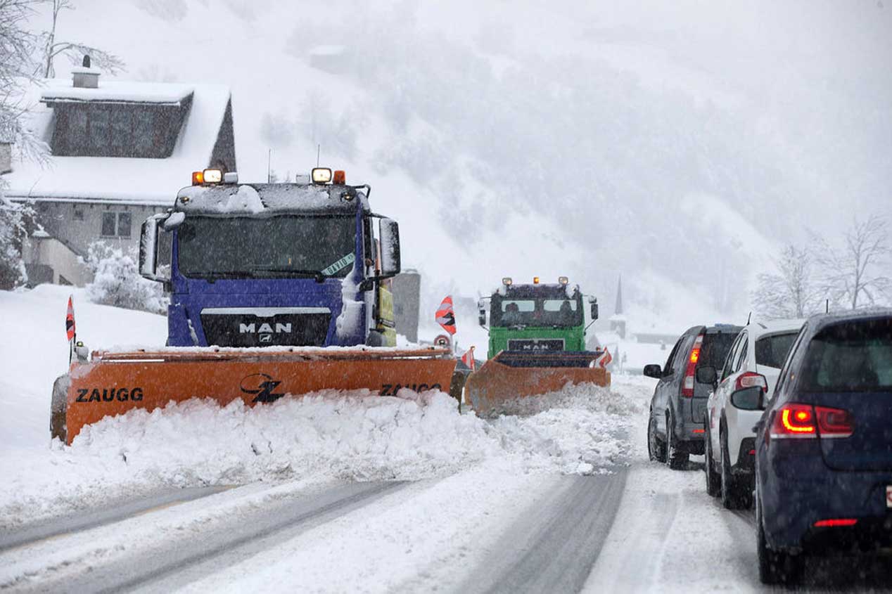 Circula seguro en nieve con los siguientes consejos