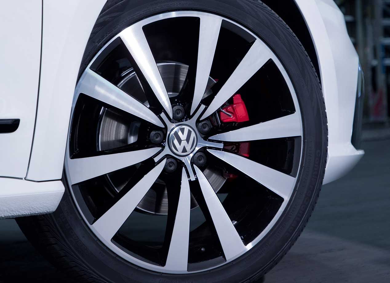 Volkswagen Passat GT, todas las imágenes de su versión más deportiva