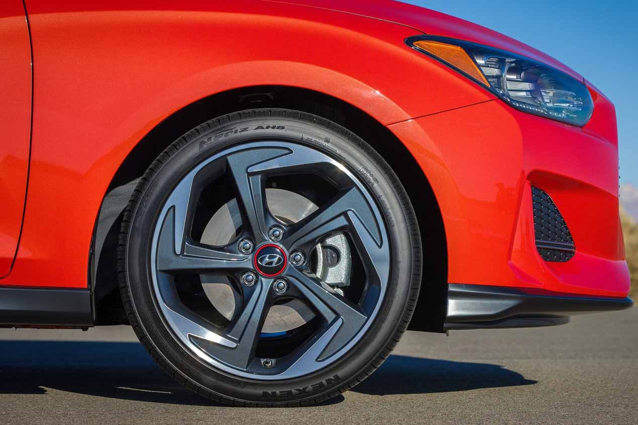 Hyundai Veloster 2019, vuelve el coupé de tres puertas asimétricas