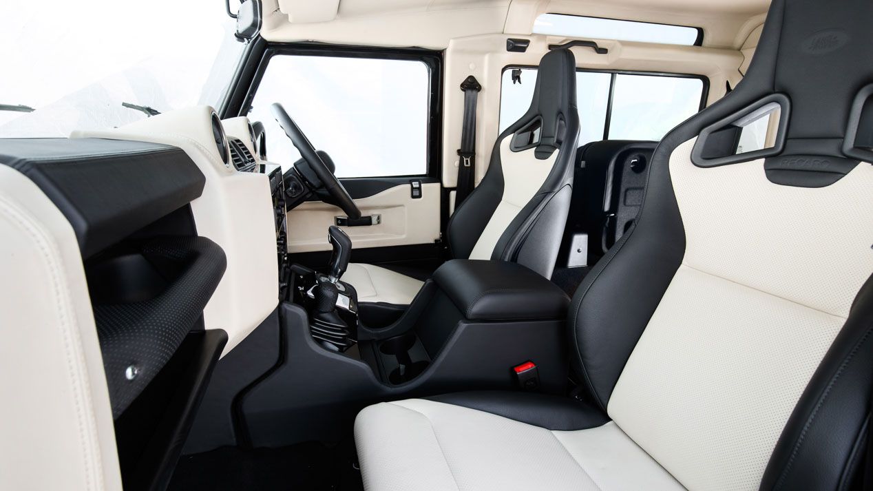 Land Rover Defender V8 70 aniversario, volver a nacer