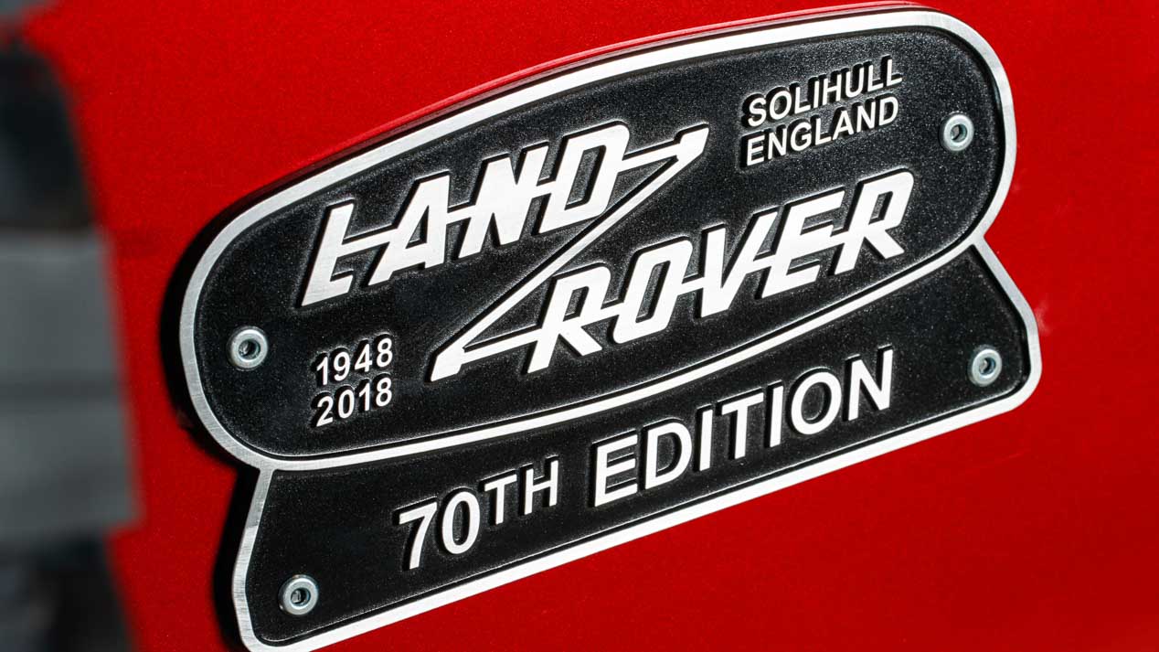 Land Rover Defender V8 70 aniversario, volver a nacer