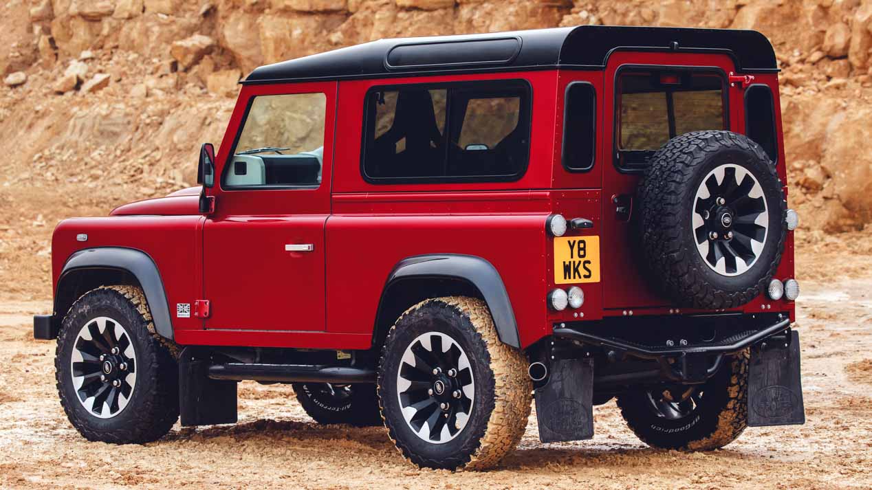 Land Rover Defender V8 70 aniversario, volver a nacer