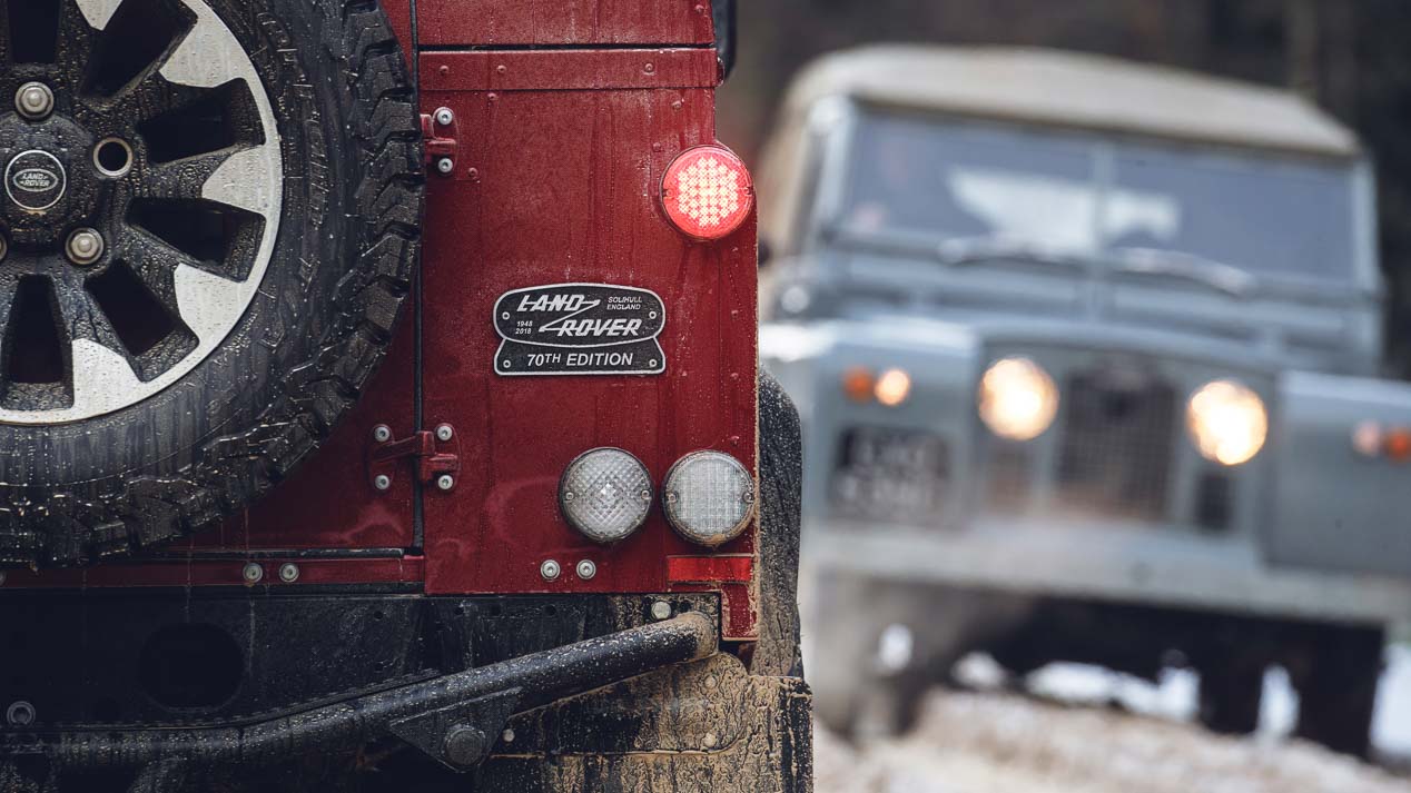 Land Rover Defender V8 70 aniversario, volver a nacer