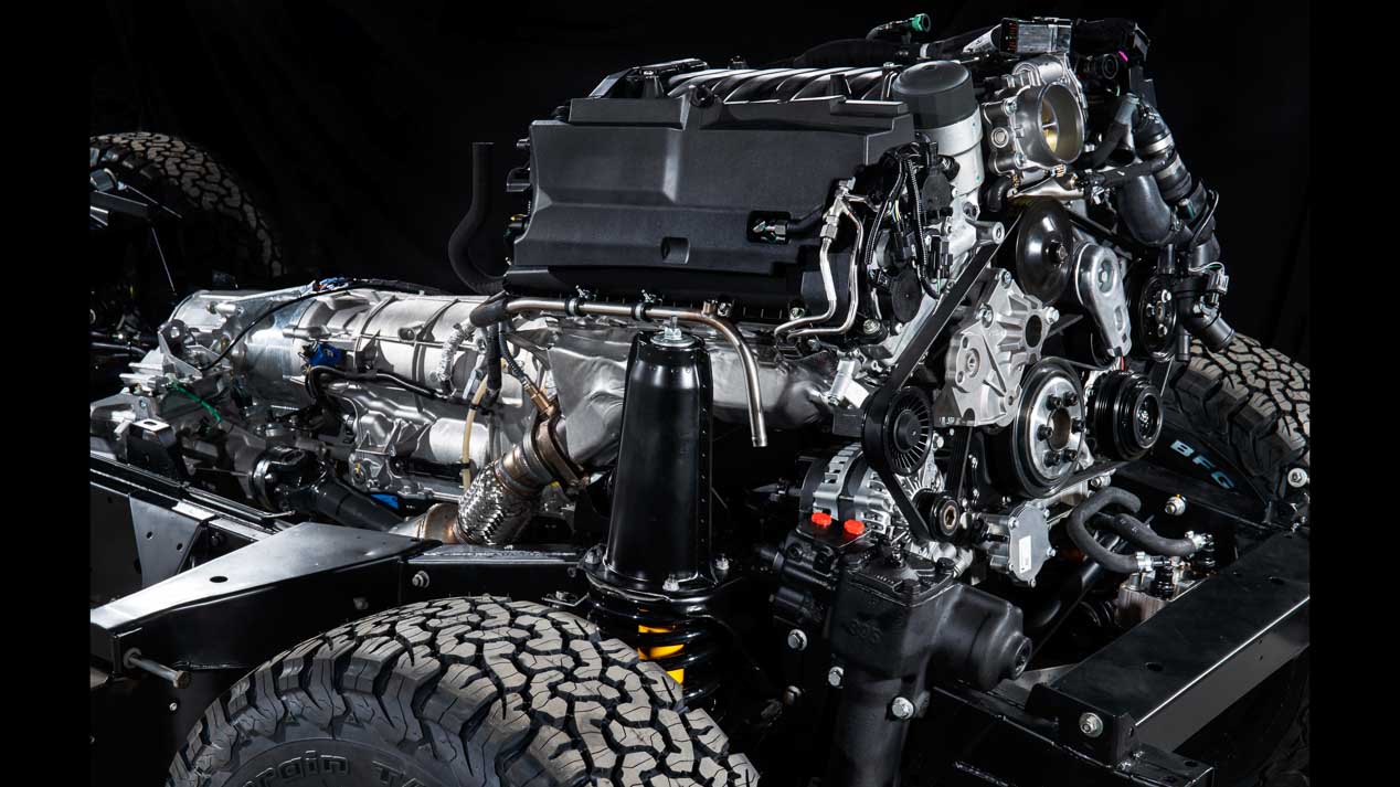 Land Rover Defender V8 70 aniversario, volver a nacer