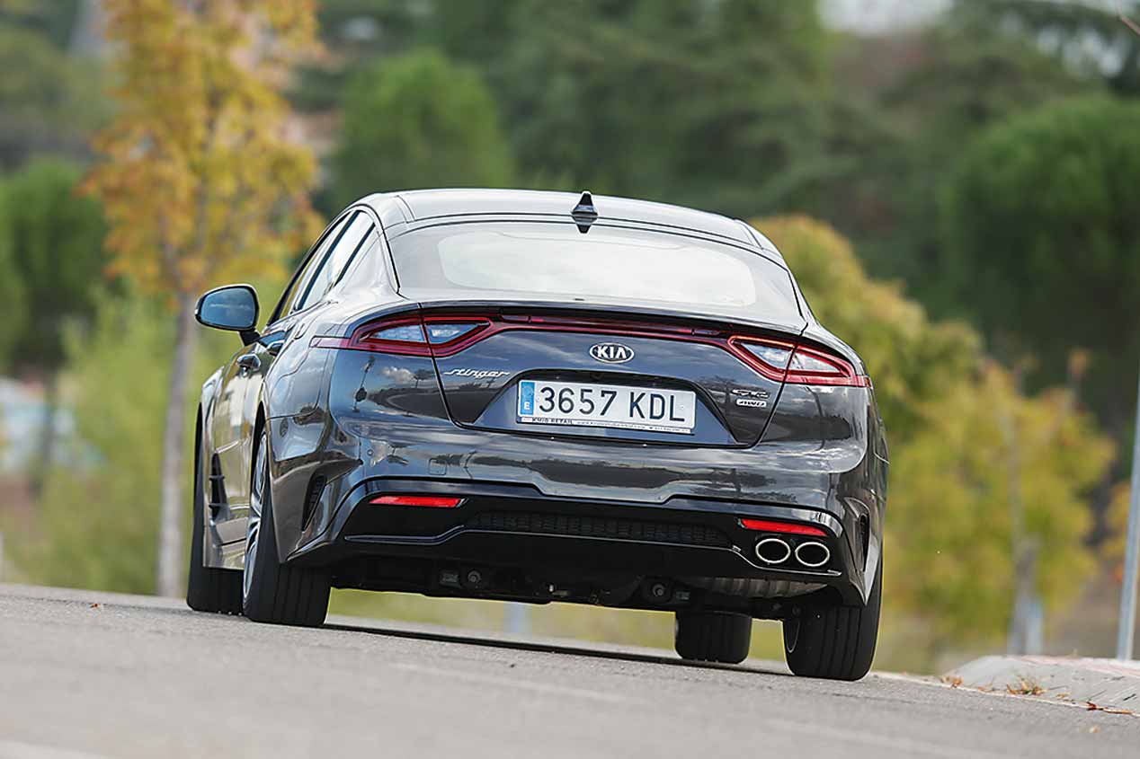 Comparativa entre el Kia Stinger y el VW Arteon Diesel