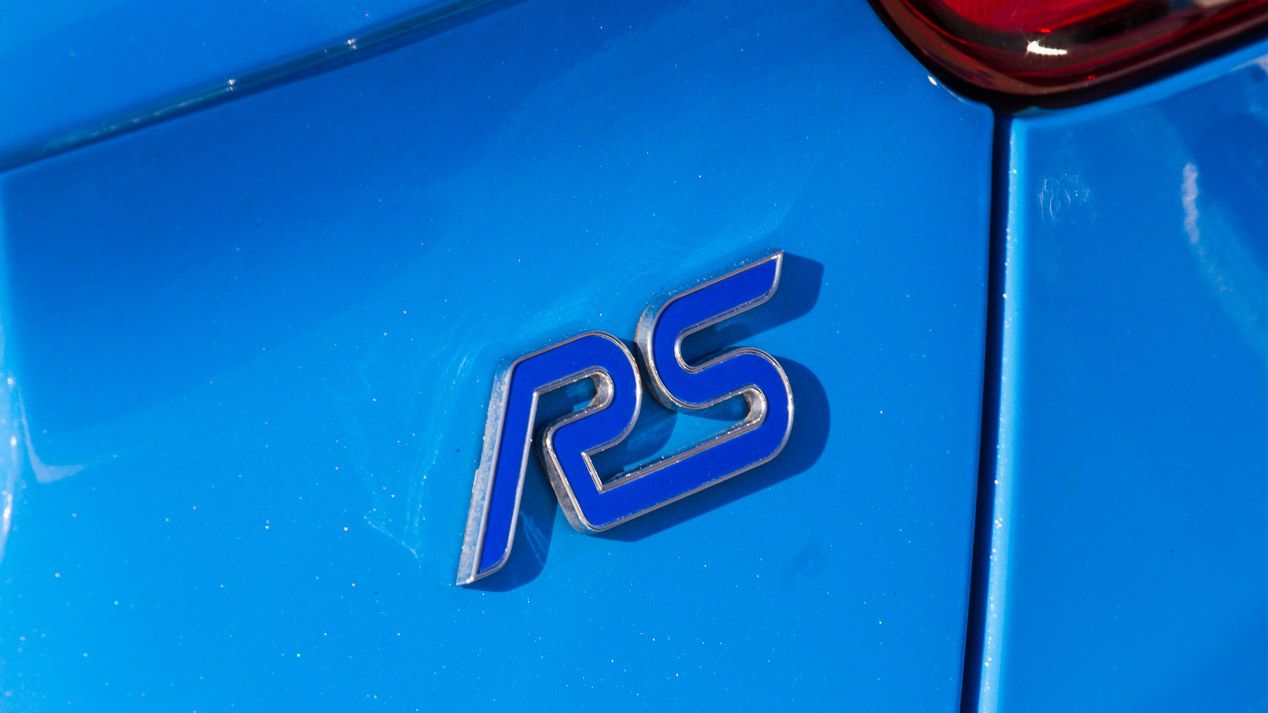 Ford Focus RS vs Honda Civic Type R: El compacto más rápido