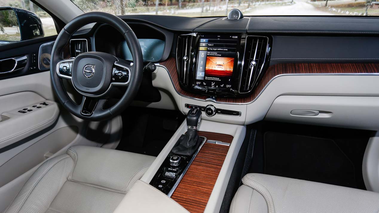 Comparativa: Mercedes GLC 250 d vs Volvo XC60 D4