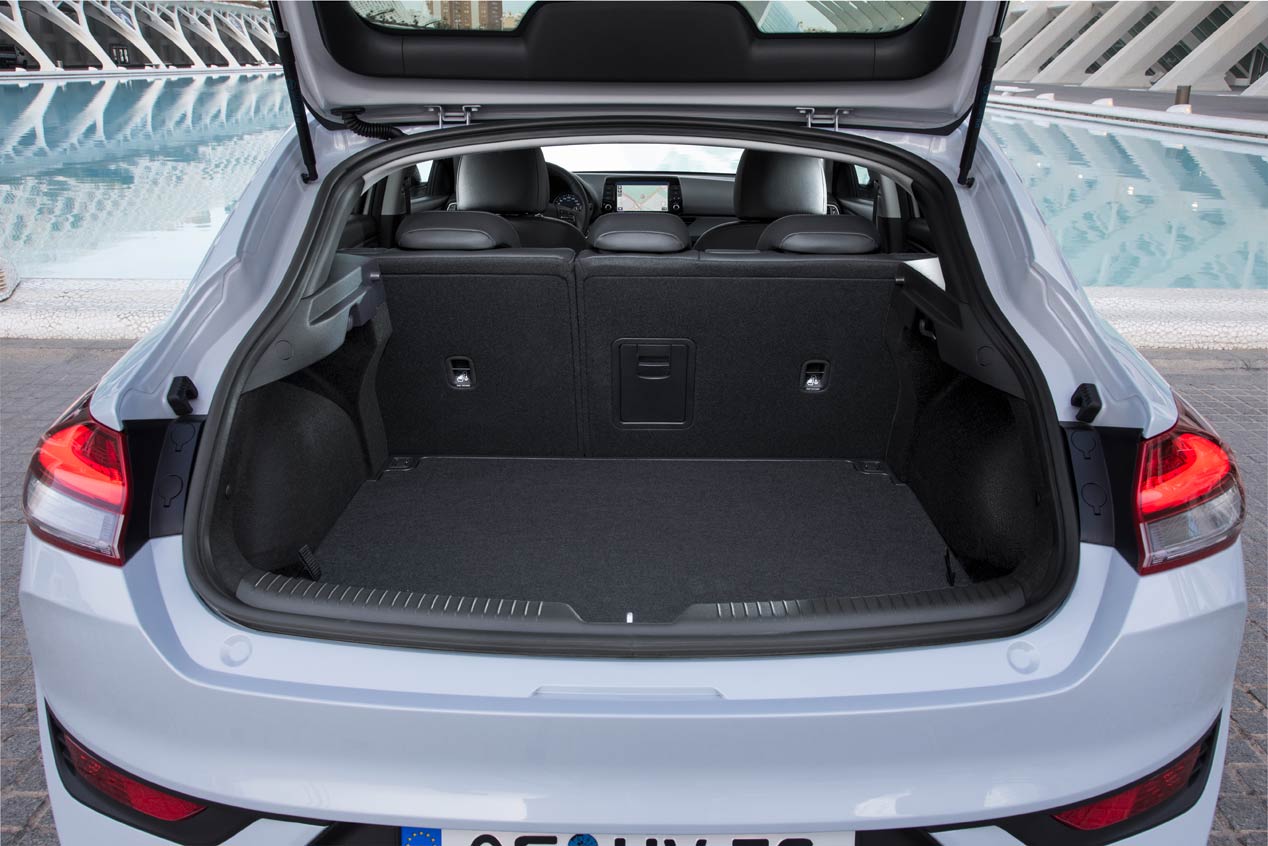 Hyundai i30 Fastback, ya a la venta desde 16.165 euros