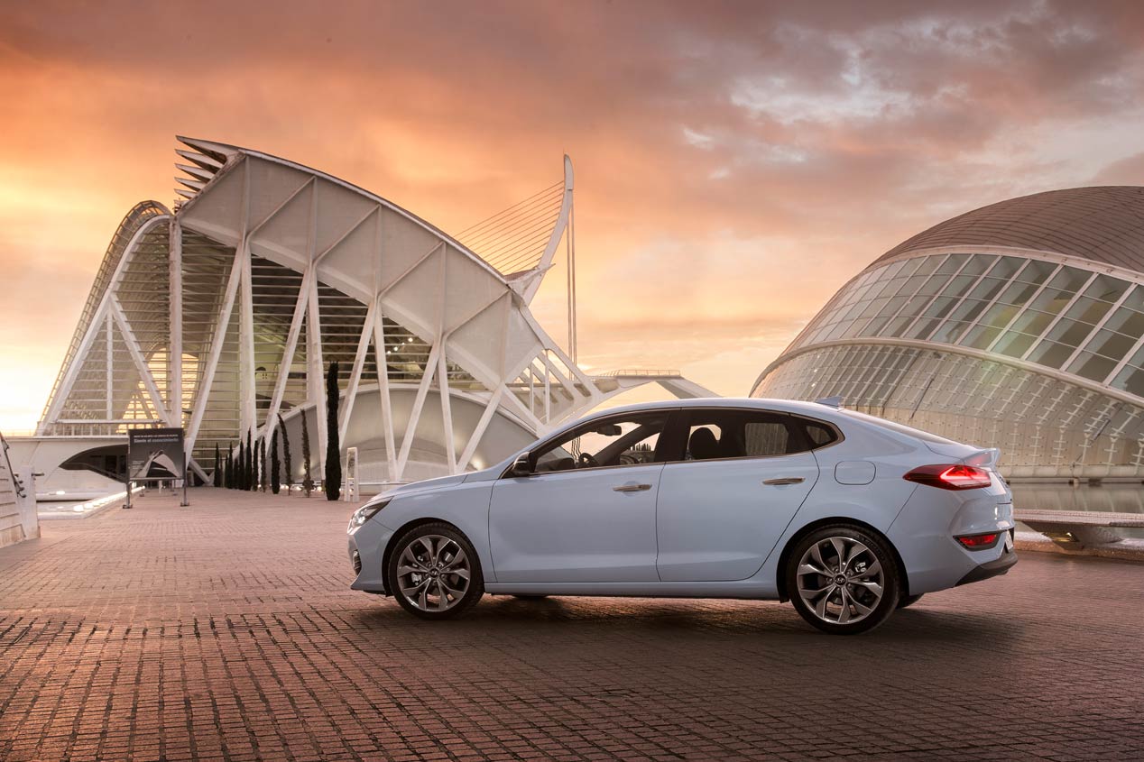 Hyundai i30 Fastback, ya a la venta desde 16.165 euros