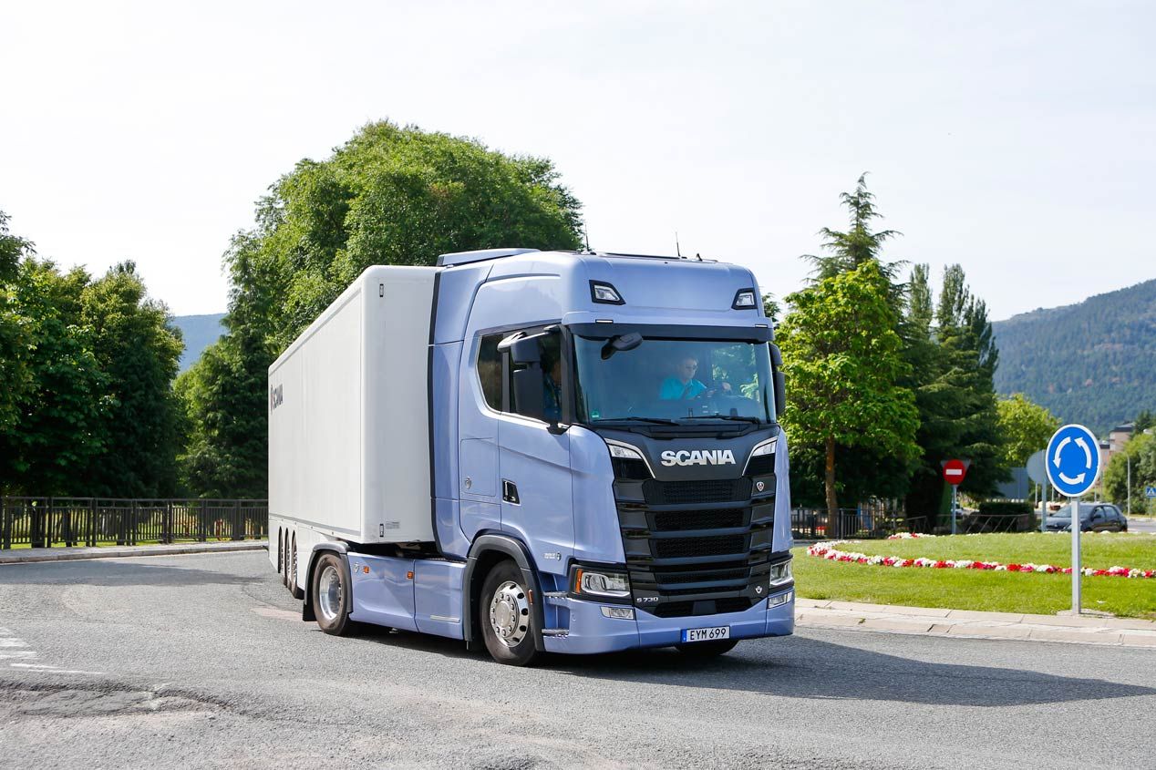 Al volante del Scania S730