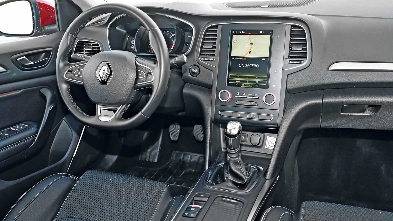 Opel Astra 1.6 CDTi, Peugeot 308 1.5 BlueHDi, Renault Mégane 1.6 dCi, Seat León 1.6 TDI, Volkswagen Golf 1.6 TDI ¿cuál es mejor?