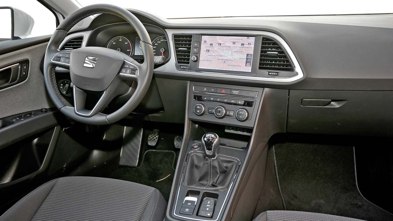 Opel Astra 1.6 CDTi, Peugeot 308 1.5 BlueHDi, Renault Mégane 1.6 dCi, Seat León 1.6 TDI, Volkswagen Golf 1.6 TDI ¿cuál es mejor?