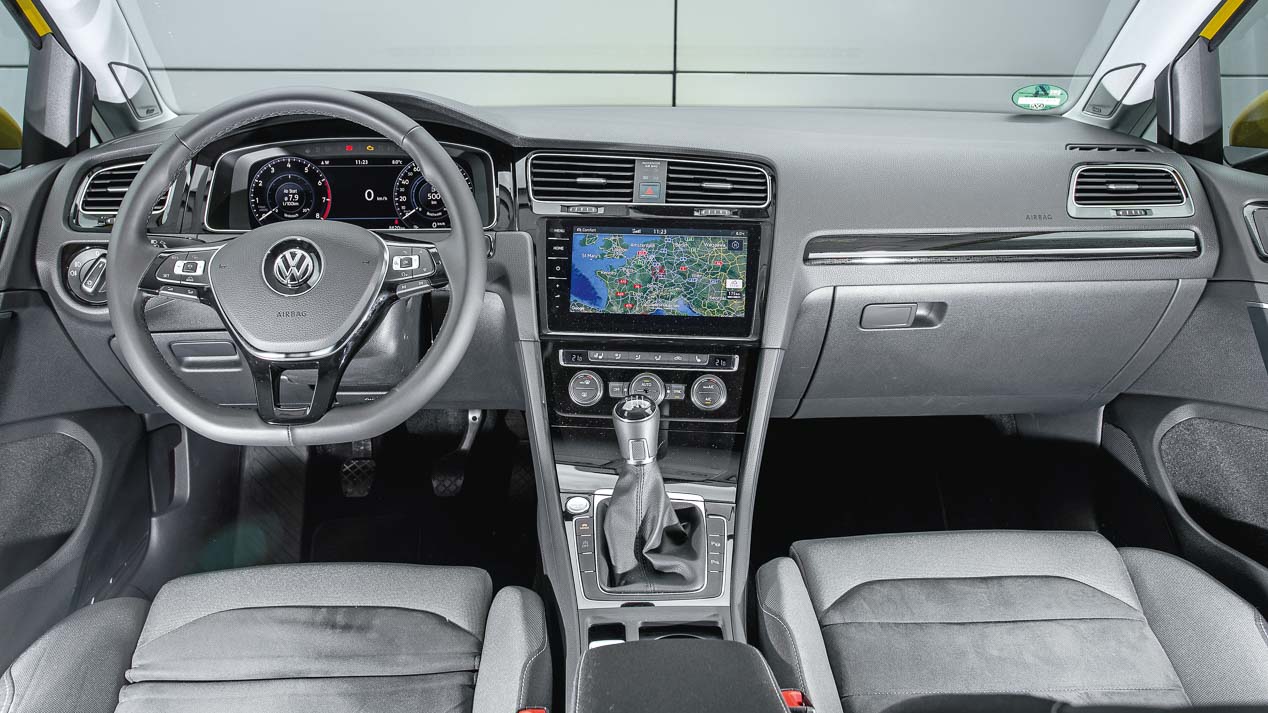 Opel Astra 1.6 CDTi, Peugeot 308 1.5 BlueHDi, Renault Mégane 1.6 dCi, Seat León 1.6 TDI, Volkswagen Golf 1.6 TDI ¿cuál es mejor?