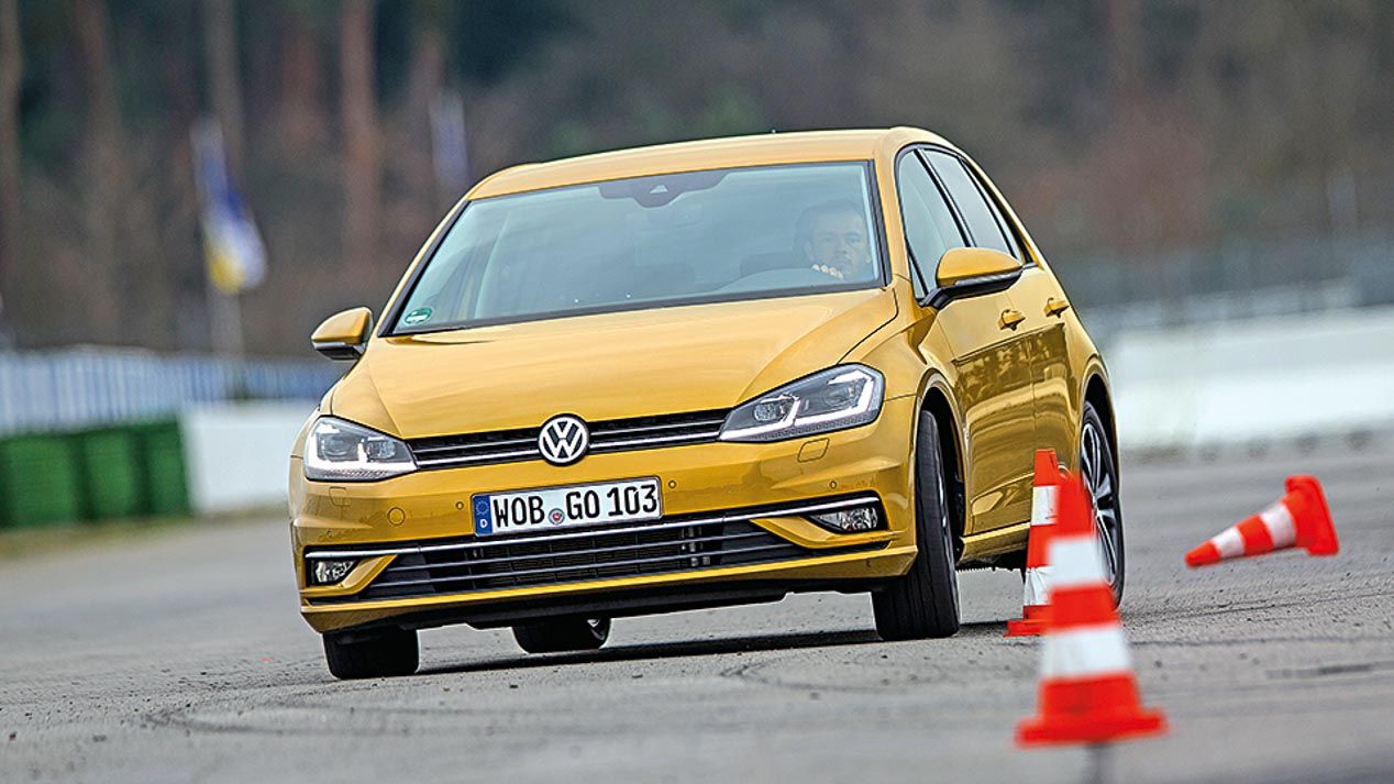 Opel Astra 1.6 CDTi, Peugeot 308 1.5 BlueHDi, Renault Mégane 1.6 dCi, Seat León 1.6 TDI, Volkswagen Golf 1.6 TDI ¿cuál es mejor?