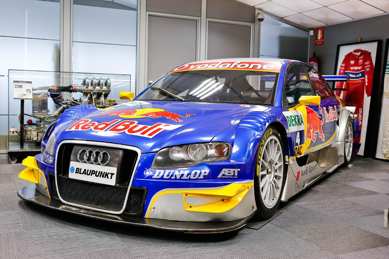 Así es la colección te coches de competición de Teo Martín