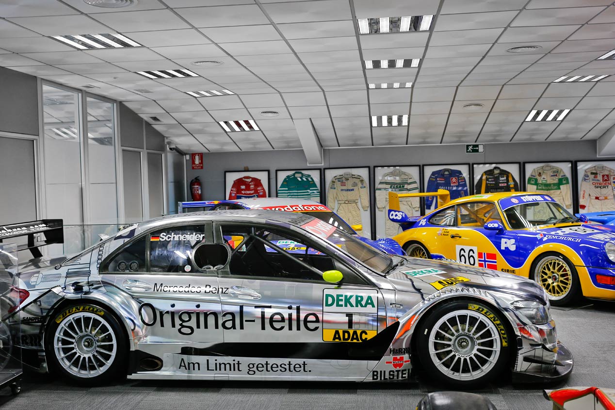 Así es la colección te coches de competición de Teo Martín
