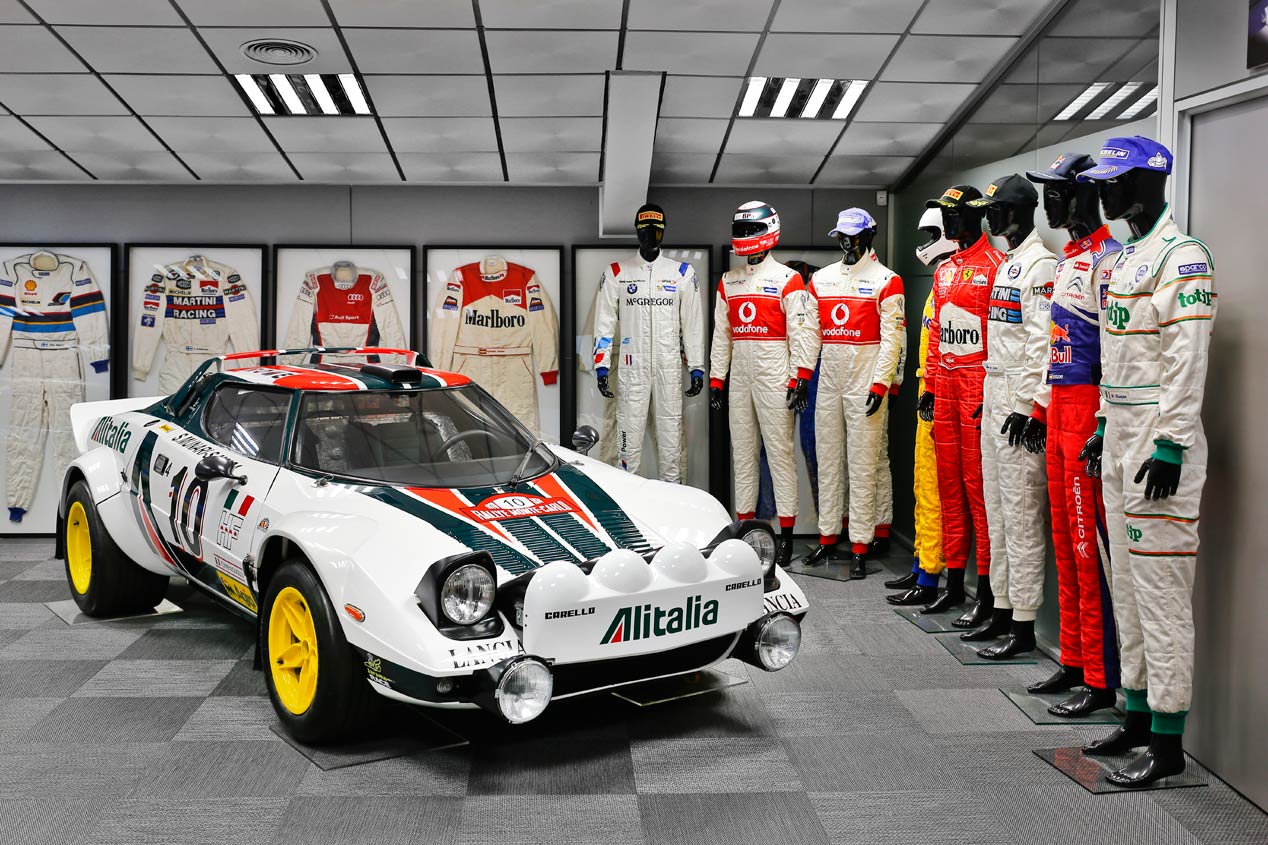 Así es la colección te coches de competición de Teo Martín
