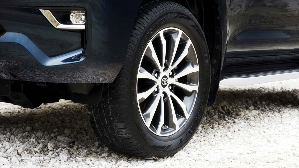 Toyota Land Cruiser 2018, cuestión de pequeños detalles
