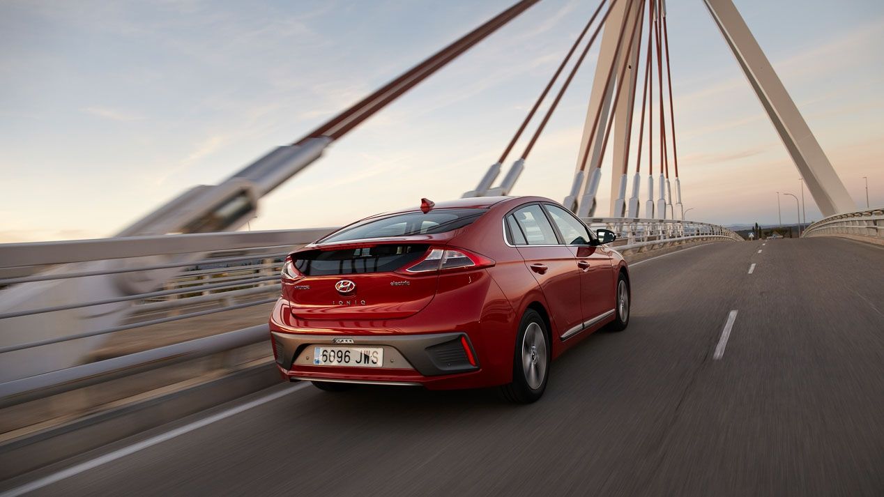 Los 10 coches eléctricos con los que llegarás más lejos