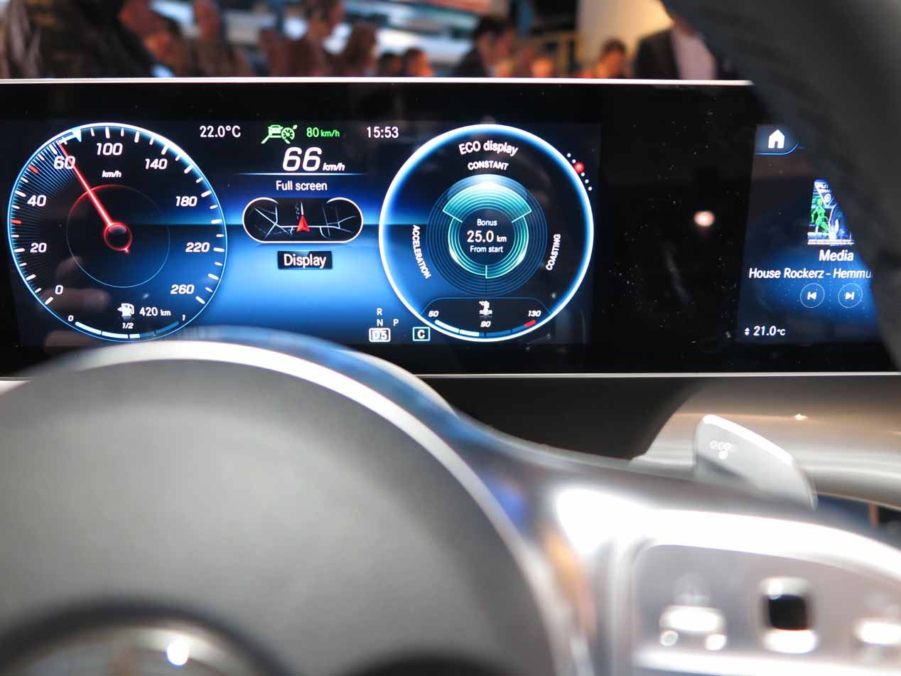 Las claves del Mercedes Clase y su telemática MBUX