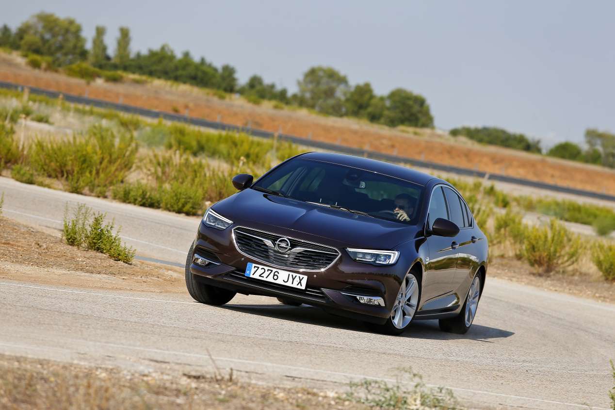 Opel Insignia Grand Sport 2.0 Turbo 4x4 AT8: primeras impresiones